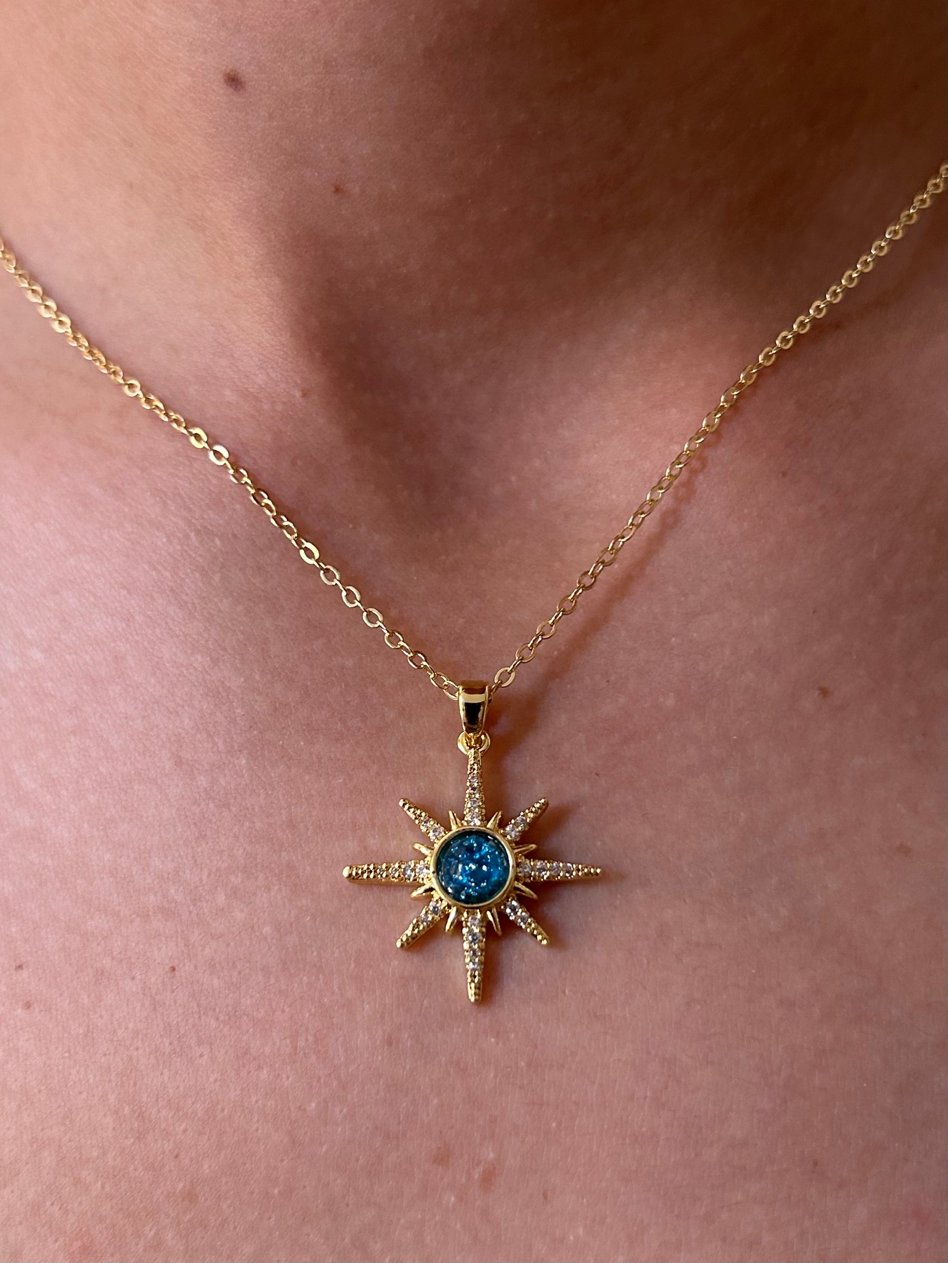 Collier Soleil Bleu