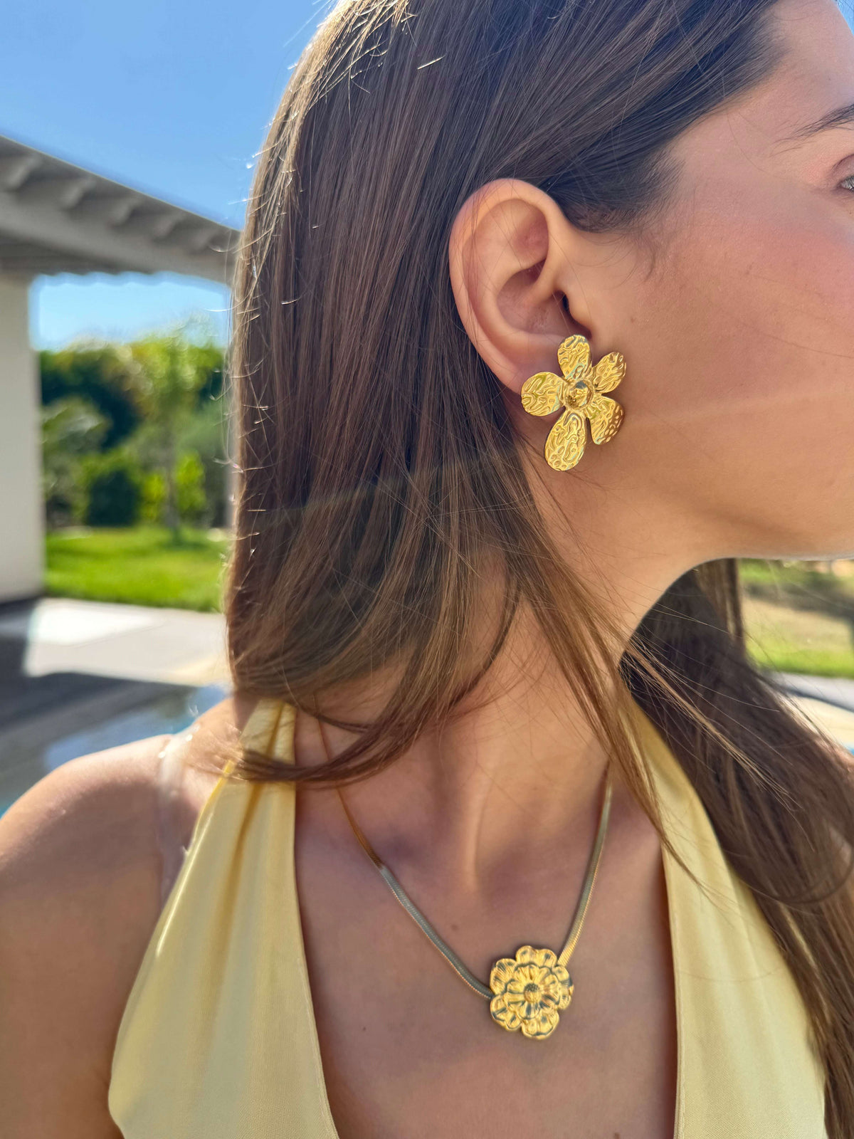 Boucles d’oreilles Fleur Texturée