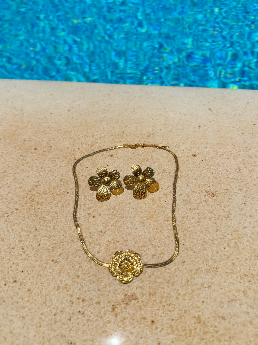Collier Fleur Sculptée