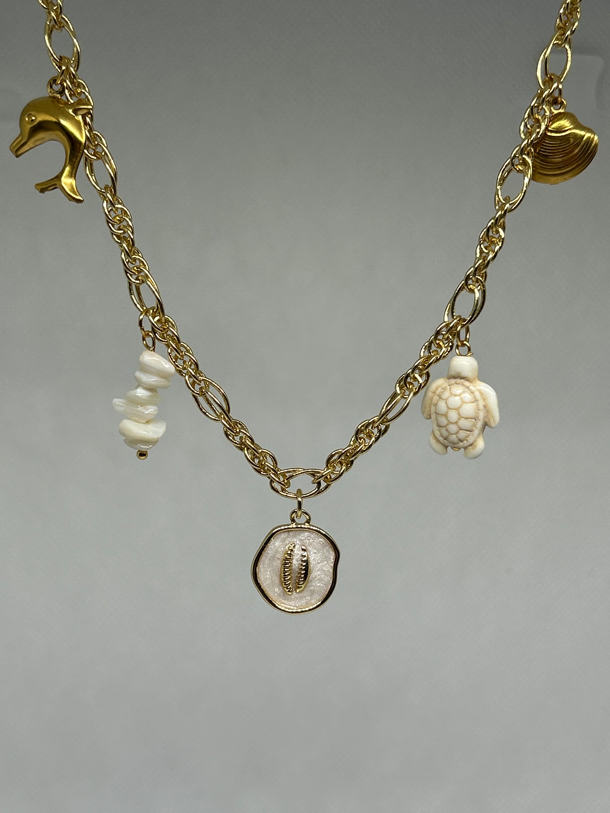 Collier shine