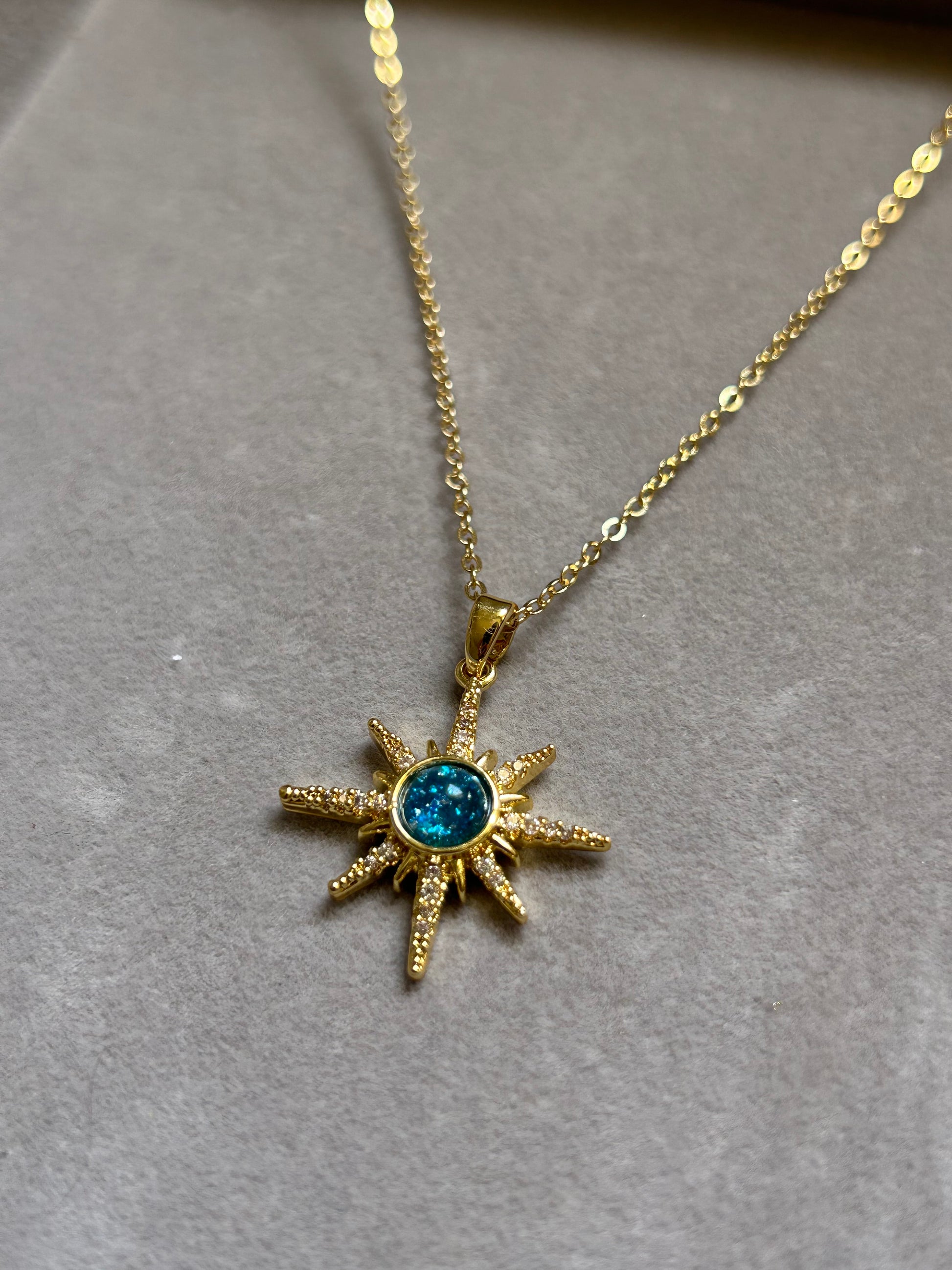 Collier Soleil Bleu