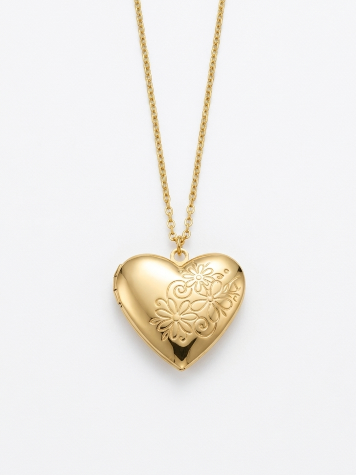 Collier Cœur Gravé Élégance