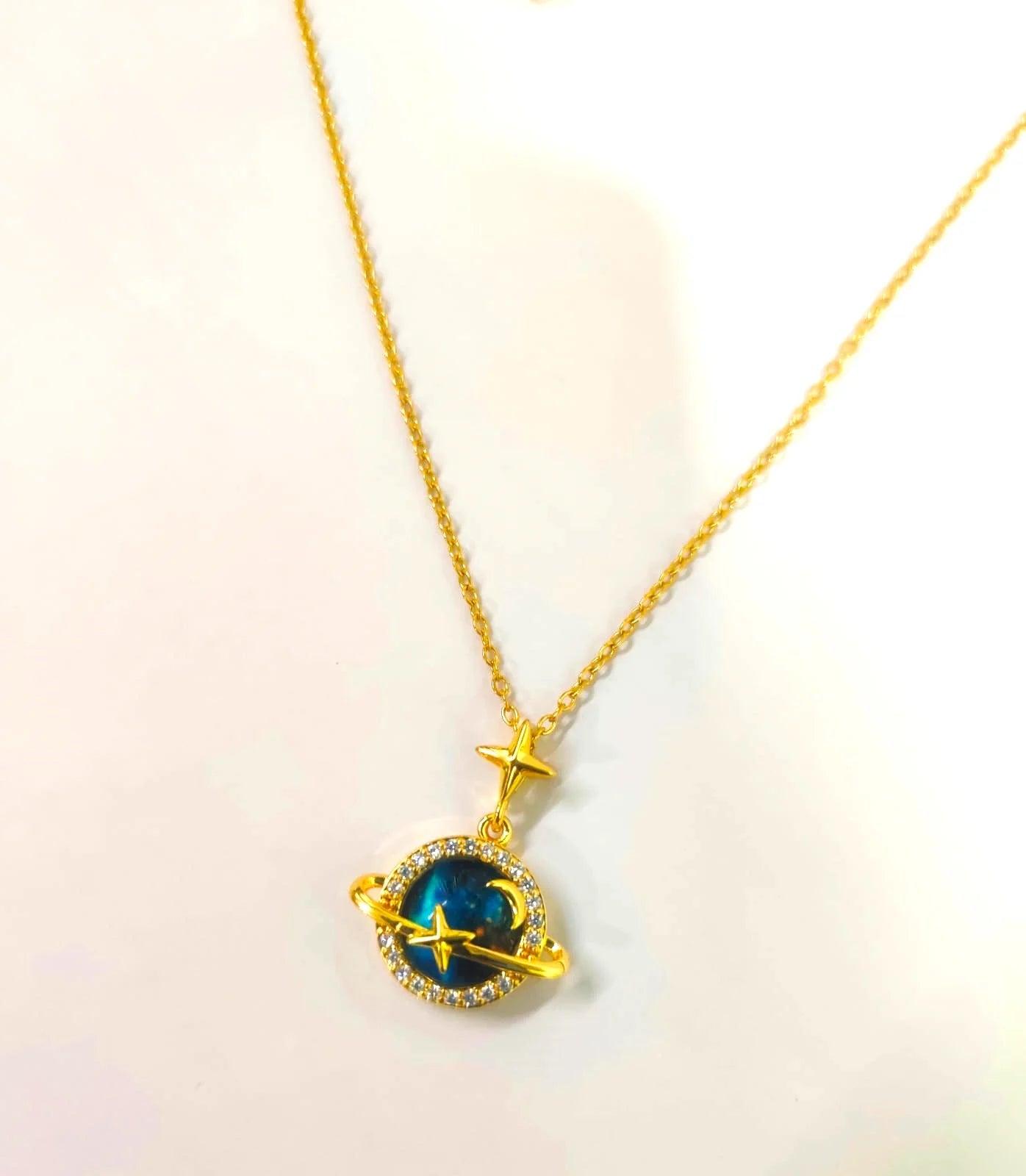 Collier moon 2