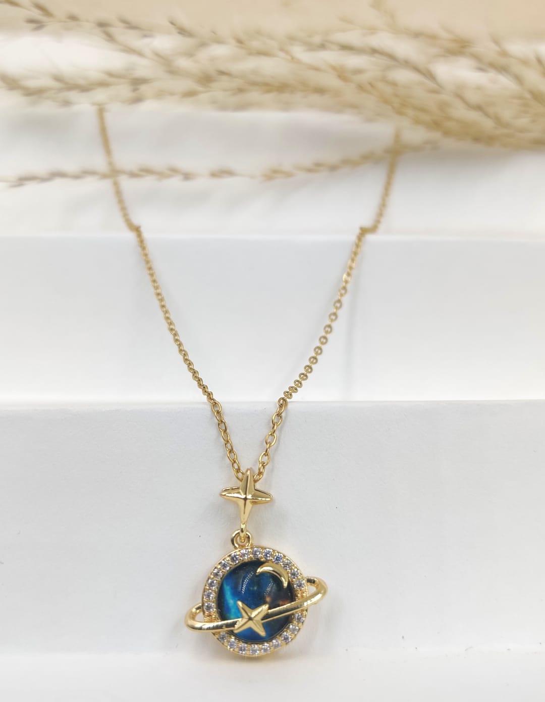 Collier moon 2