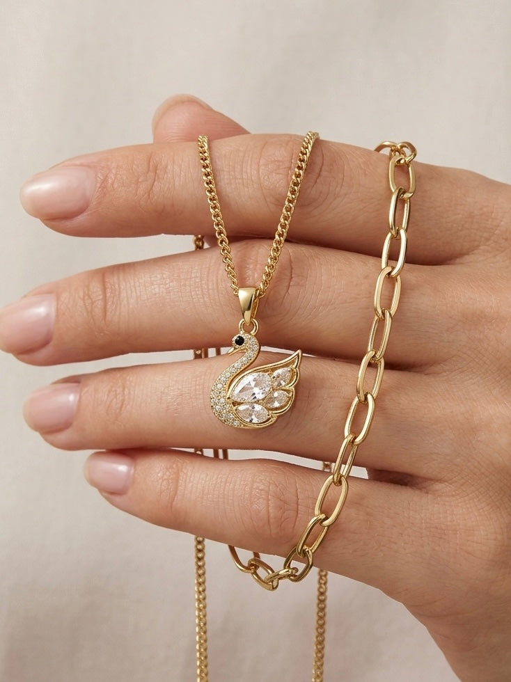 Collier White Swan