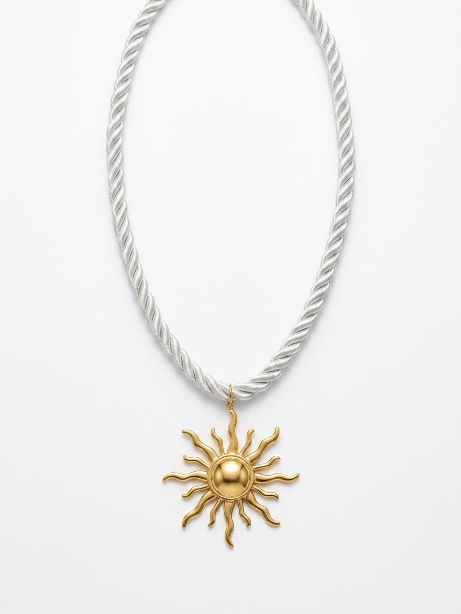 Collier Solis