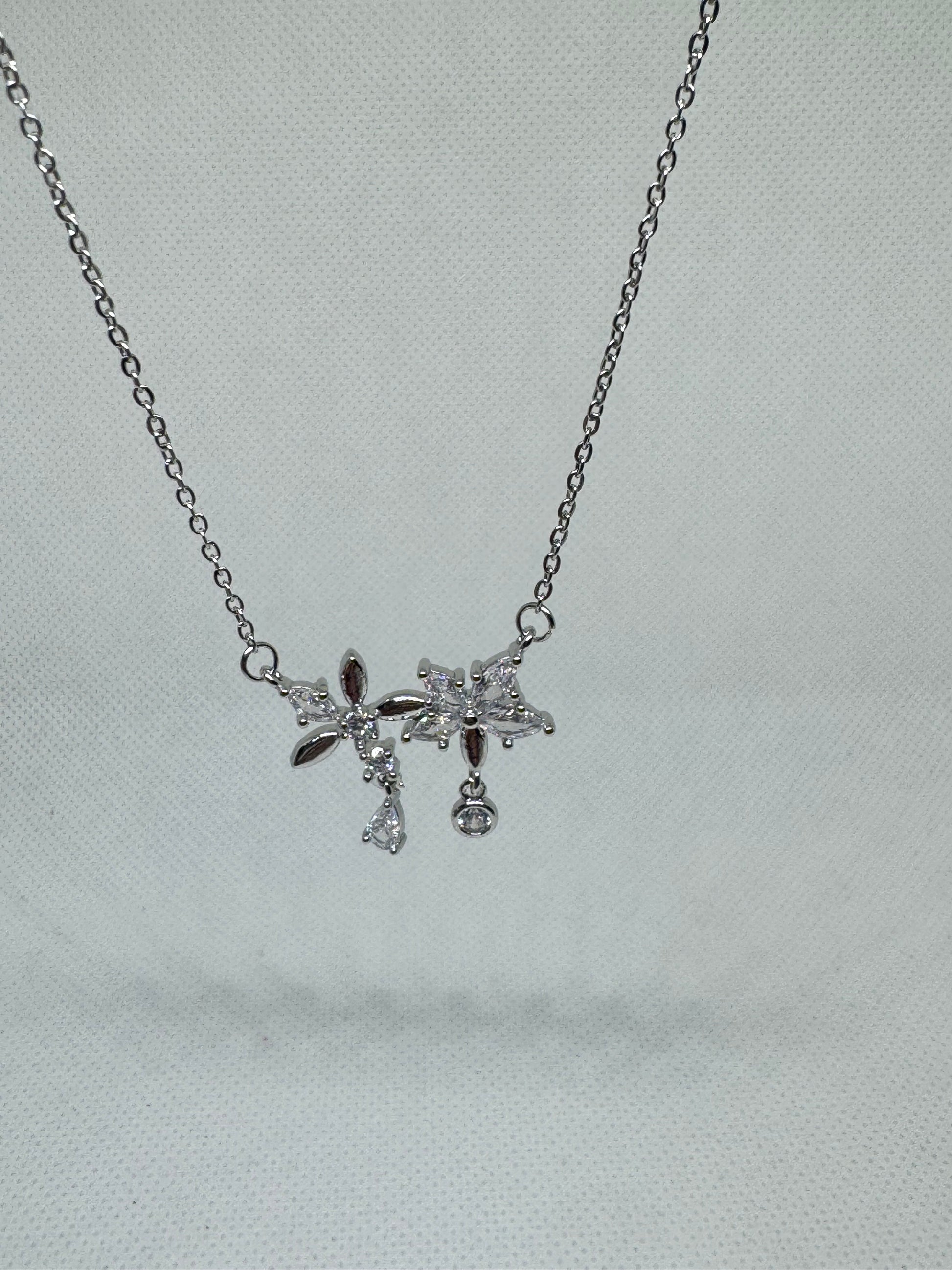 Collier Élégance Florale