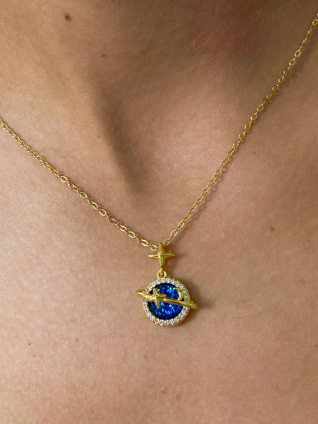 Collier moon 2