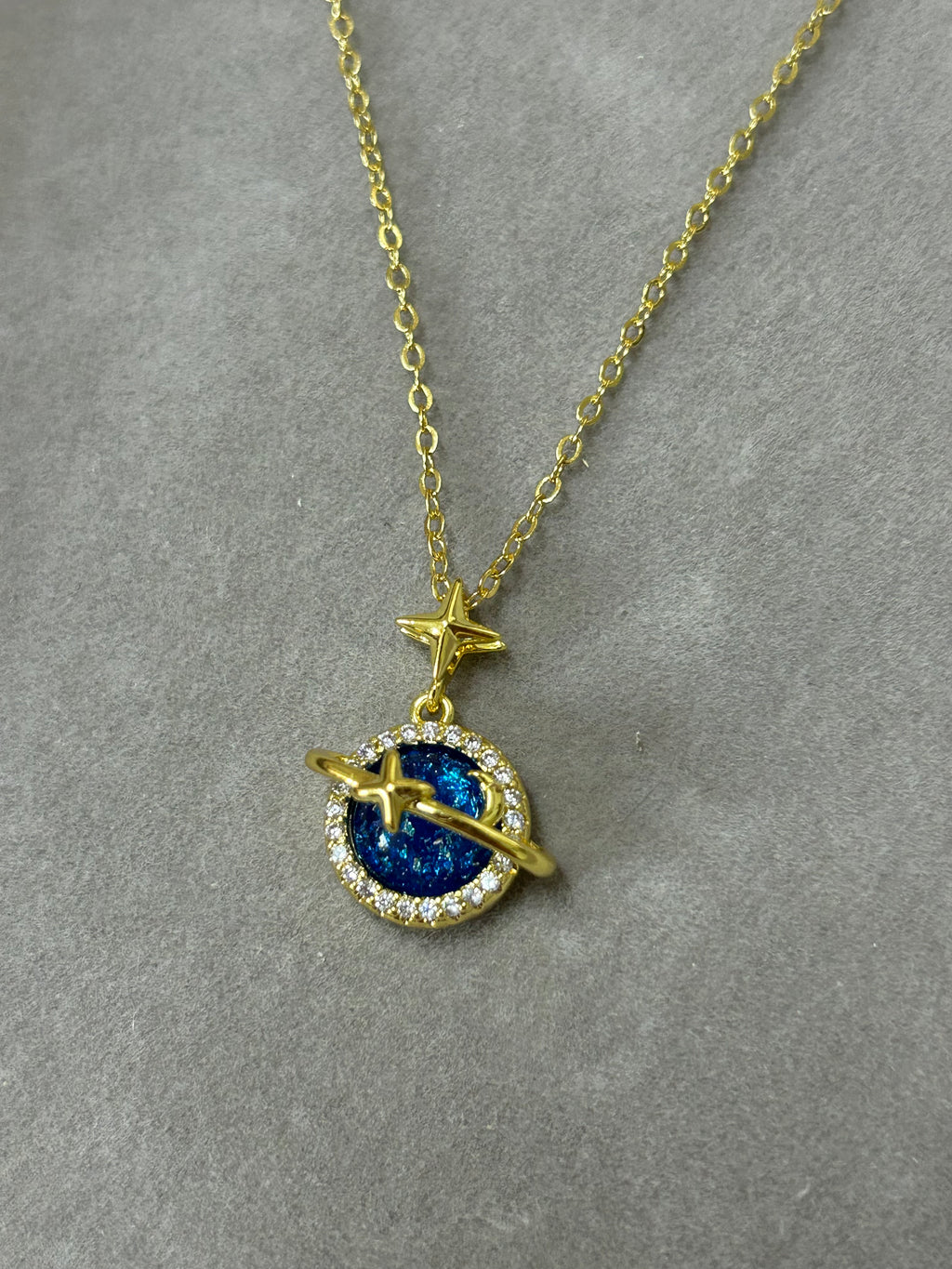Collier moon 2